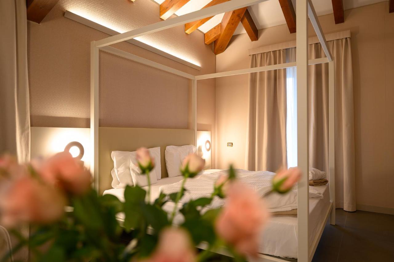 ריבה דל גארדה Villa Nicolli Romantic Spa Resort - Adults Only מראה חיצוני תמונה