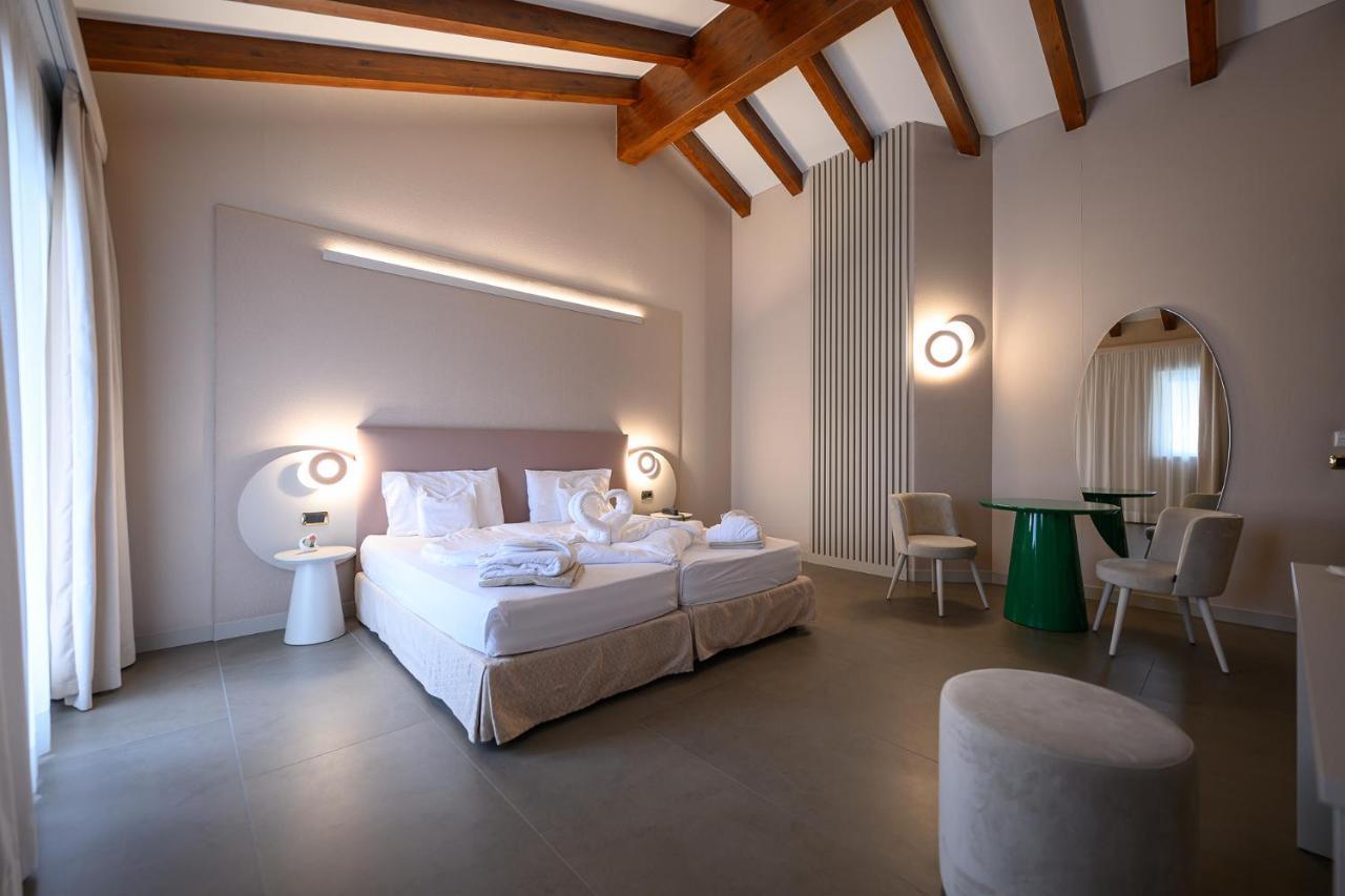 ריבה דל גארדה Villa Nicolli Romantic Spa Resort - Adults Only מראה חיצוני תמונה