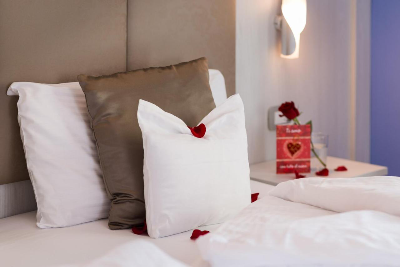 ריבה דל גארדה Villa Nicolli Romantic Spa Resort - Adults Only מראה חיצוני תמונה
