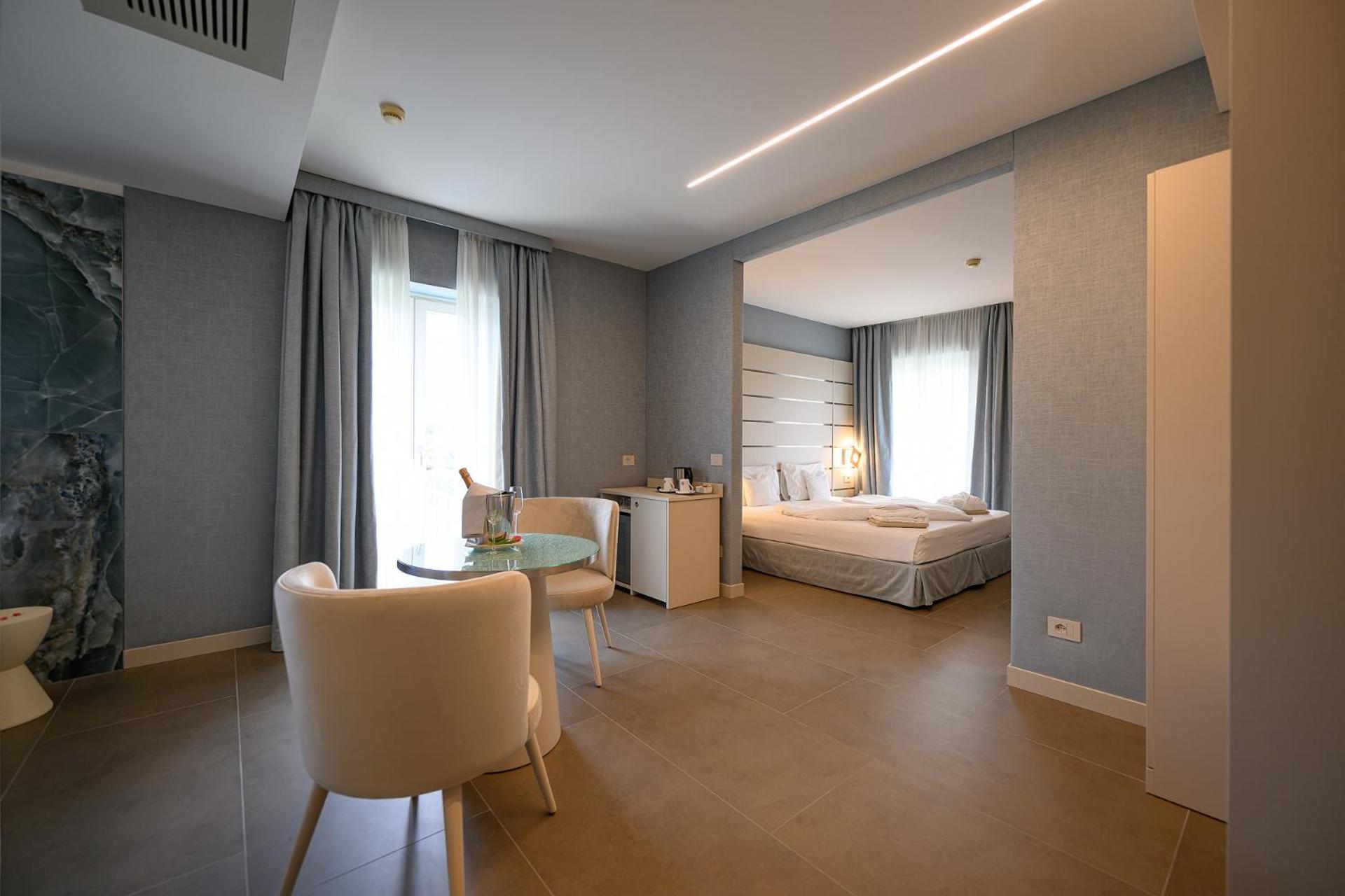 ריבה דל גארדה Villa Nicolli Romantic Spa Resort - Adults Only מראה חיצוני תמונה