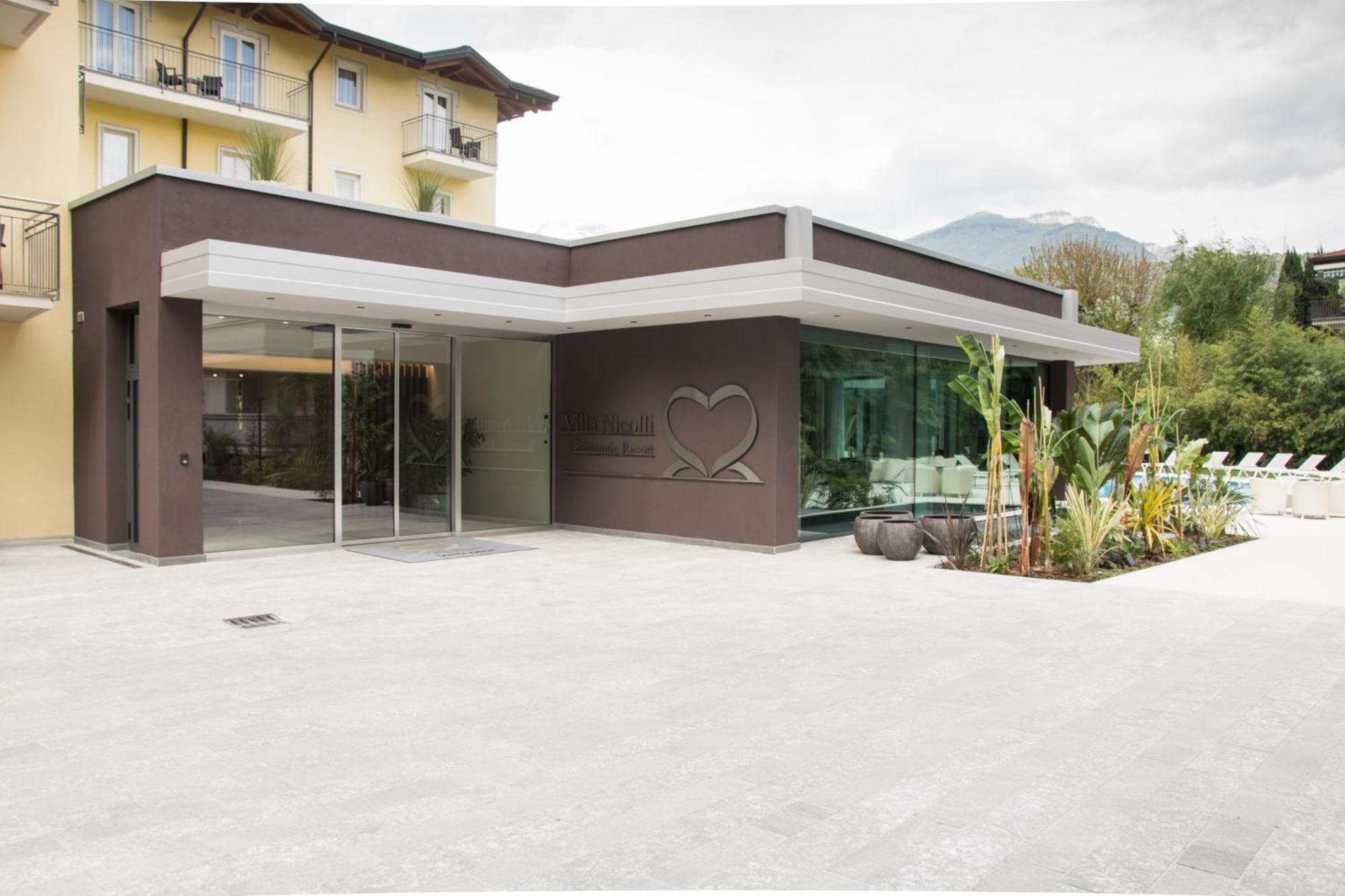 ריבה דל גארדה Villa Nicolli Romantic Spa Resort - Adults Only מראה חיצוני תמונה