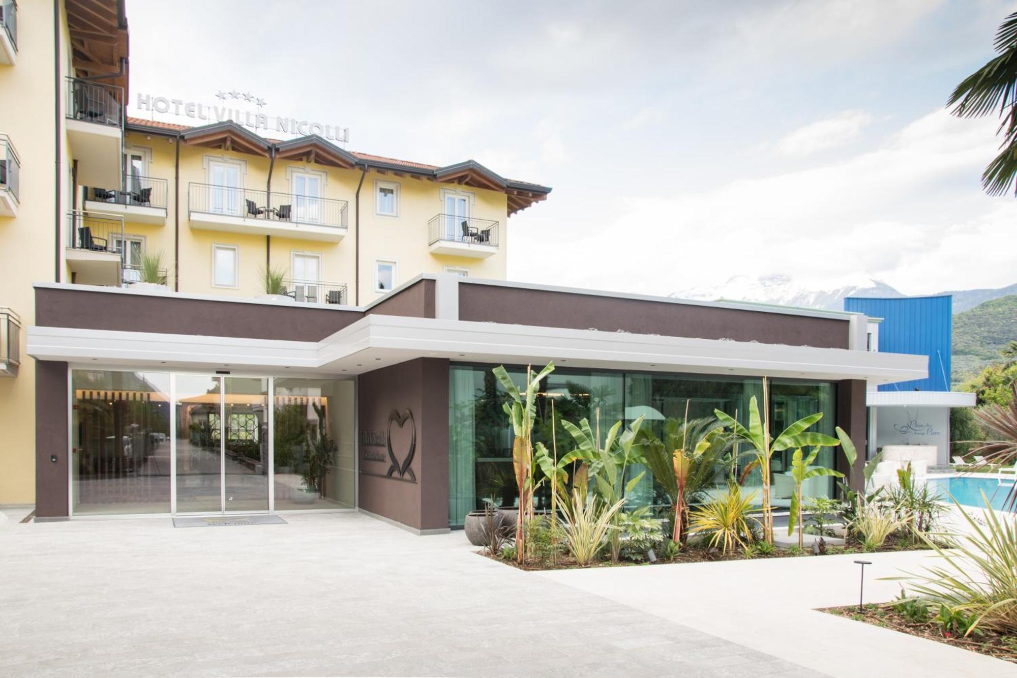ריבה דל גארדה Villa Nicolli Romantic Spa Resort - Adults Only מראה חיצוני תמונה