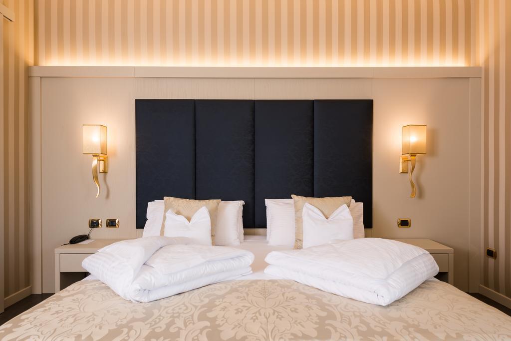 ריבה דל גארדה Villa Nicolli Romantic Spa Resort - Adults Only מראה חיצוני תמונה